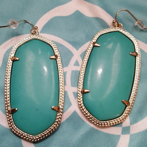 Kendra Scott Danielle earrings - Picture 3 of 3
